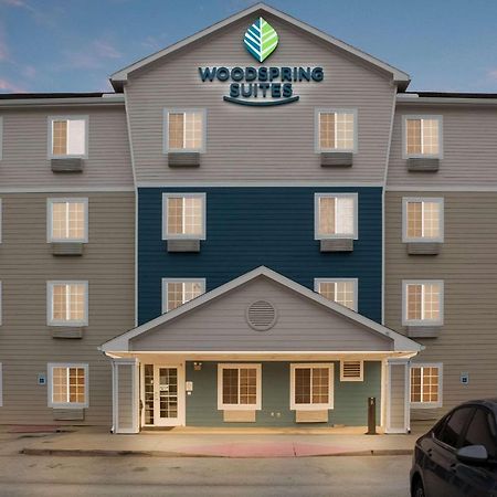 Woodspring Suites Конро Екстериор снимка