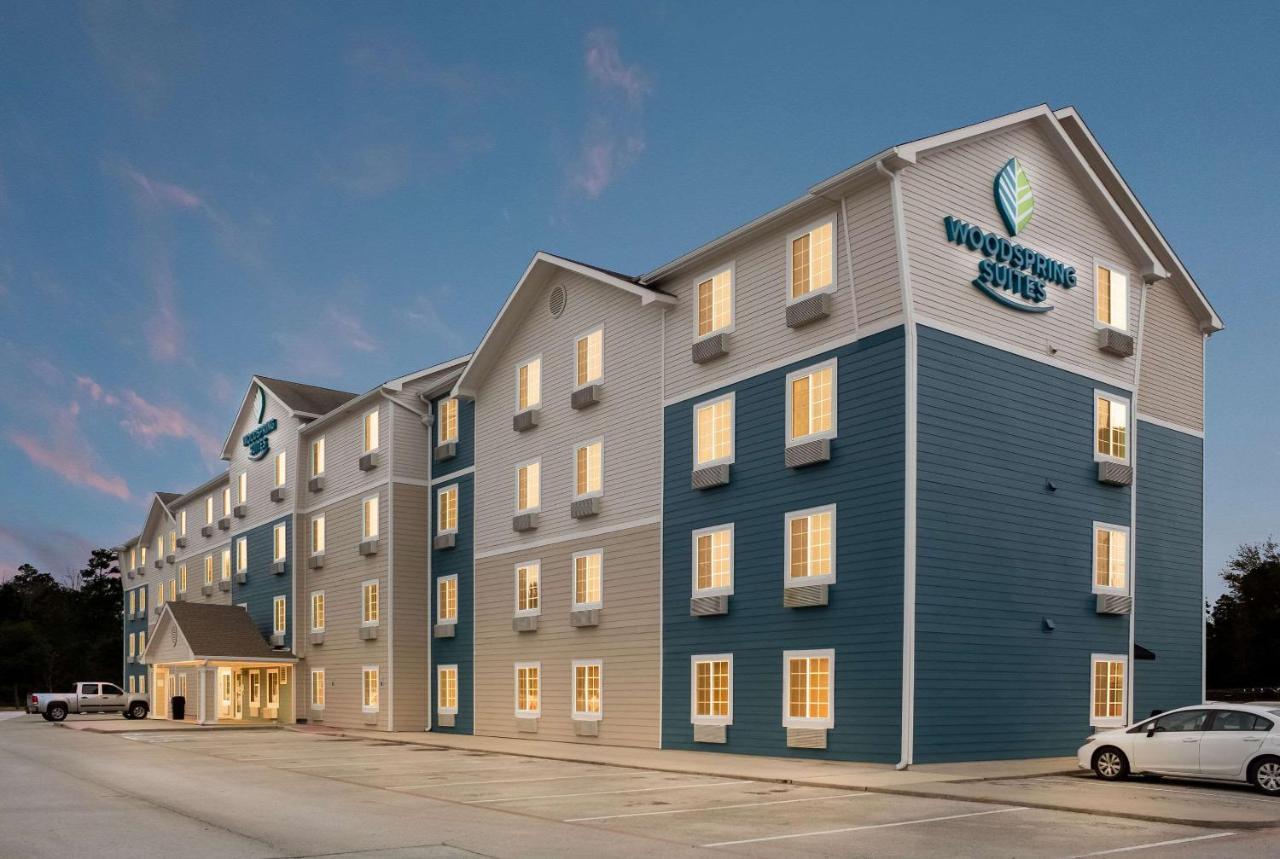 Woodspring Suites Конро Екстериор снимка