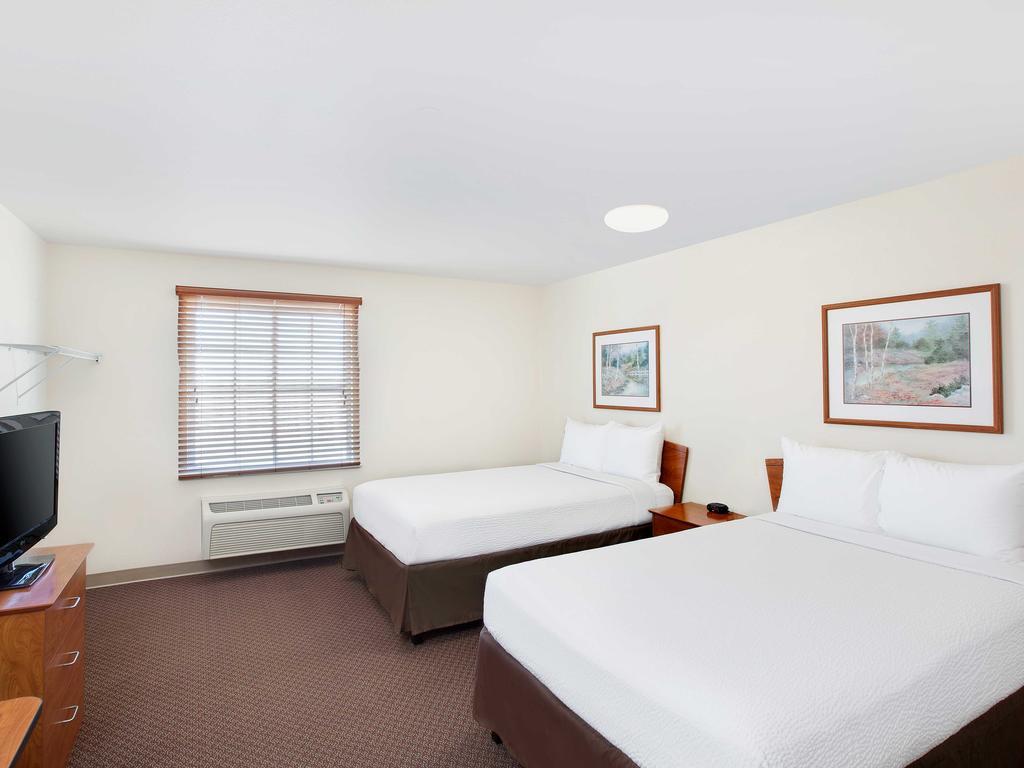 Woodspring Suites Конро Екстериор снимка