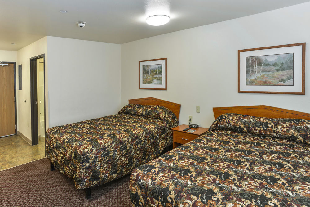 Woodspring Suites Конро Екстериор снимка